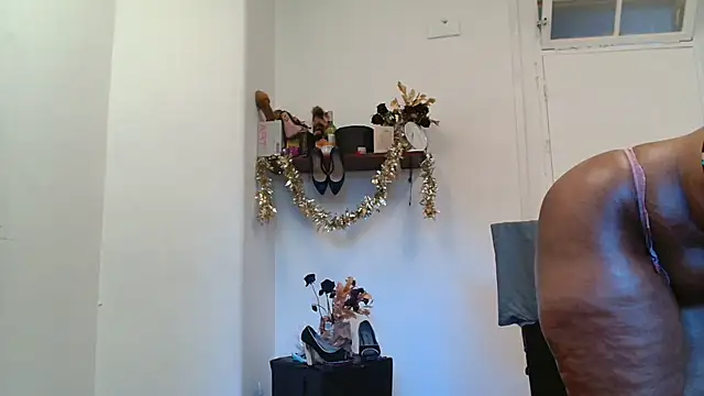 xTALLSEXYBUMx online show from 11.19.25