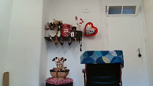 xTALLSEXYBUMx online show from 02.17.26