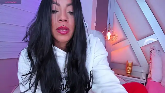 Amber villalobos  online show from 09.25.25