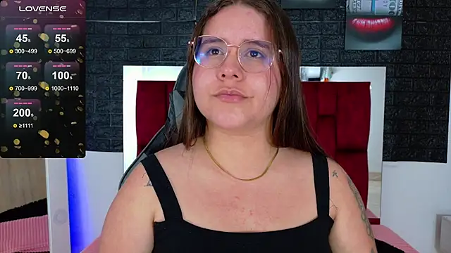 Snapshot of April1_sc chatting on 11.06.25 April1 sc online show from 11.06.25