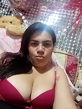 Snapshot of naughty-sharlot chatting on 01.01.25 naughty-sharlot online show from 01.01.25