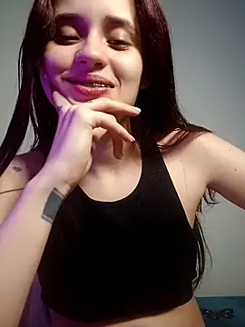 Snapshot of Kim_19 chatting on 09.30.25 Kim 19 online show from 09.30.25