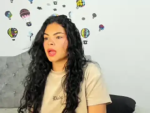 Kymbrown25 online show from 01.08.25