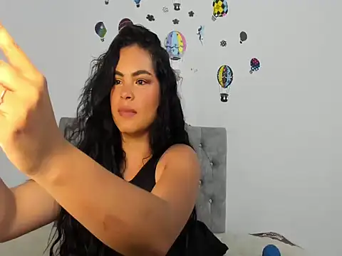 Kymbrown25 online show from 01.15.25