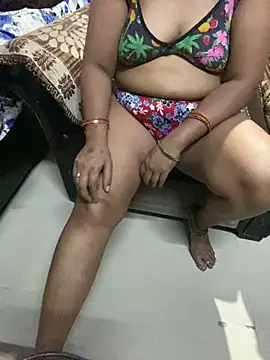 Snapshot of Tameesh_sexy_mistress chatting on 06.28.26 Tameesh sexy mistress online show from 06.28.26