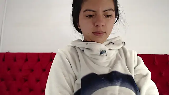CarolineBrunx online show from 01.05.25