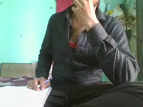 Snapshot of Ishan003 chatting on 10.27.25 Ishan003 online show from 10.27.25