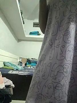 Snapshot of Priya_Strip chatting on 10.12.25 Priya Strip online show from 10.12.25