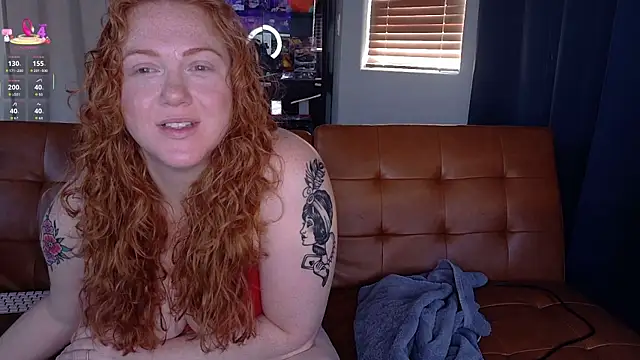 Snapshot of Scarlettredff chatting on 06.29.26 Scarlettredff online show from 06.29.26