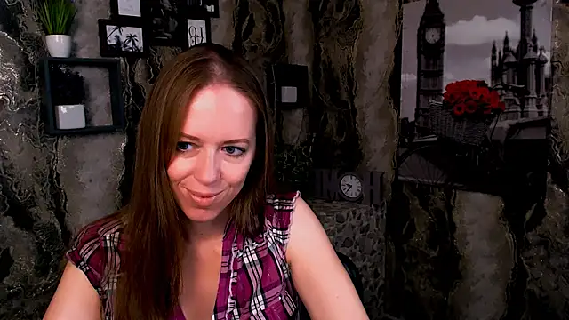 Snapshot of GloriaSi_ chatting on 06.30.26 GloriaSi online show from 06.30.26