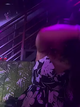 Snapshot of NattGomez chatting on 02.20.25 NattGomez online show from 02.20.25