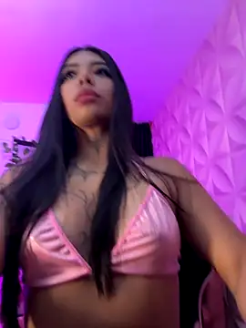 Snapshot of NattGomez chatting on 09.12.25 NattGomez online show from 09.12.25