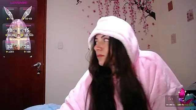 Snapshot of sofi_66 chatting on 10.14.25 sofi 66 online show from 10.14.25