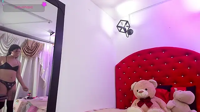 Snapshot of brittany_williams_ chatting on 03.04.25 brittany williams online show from 03.04.25