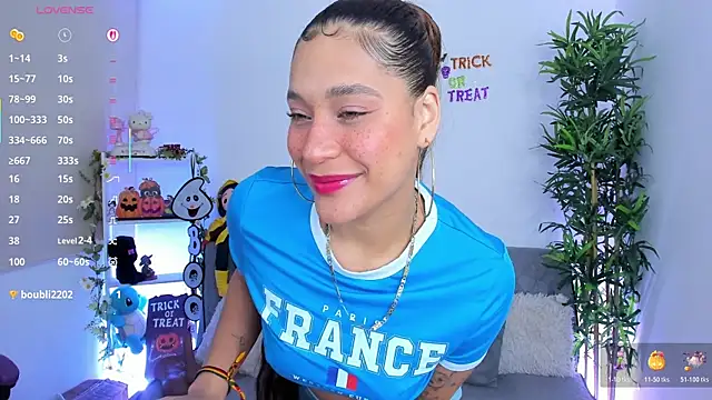 Snapshot of natty_romanof_18 chatting on 11.05.25 natty romanof 18 online show from 11.05.25