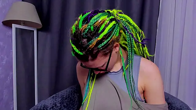 KIKI Krash online show from 09.28.25