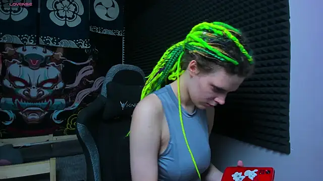 KIKI Krash online show from 10.07.25