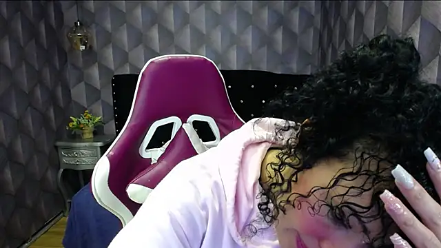 Sofiacowperx online show from 01.15.25