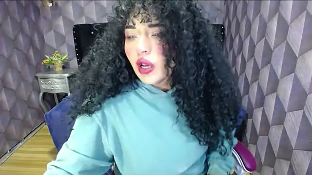 Sofiacowperx online show from 01.19.25