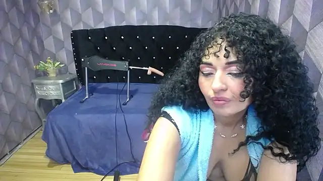 Sofiacowperx online show from 01.27.25
