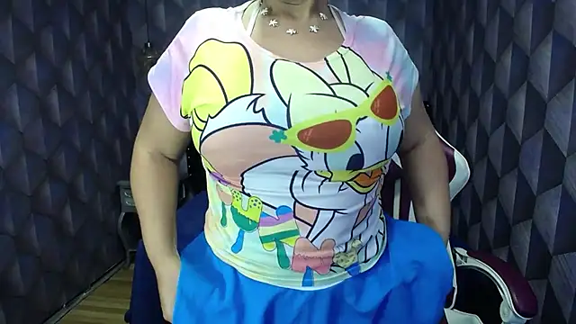 Sofiacowperx online show from 02.06.25