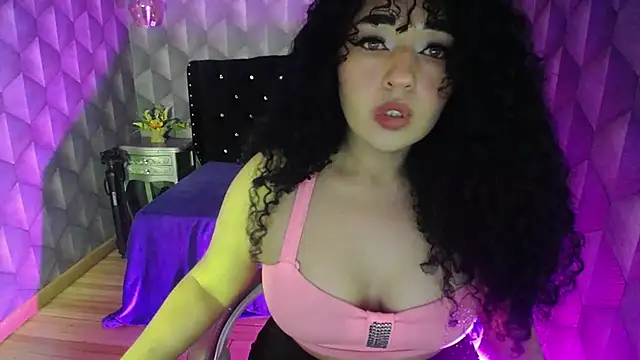 Sofiacowperx online show from 02.26.25