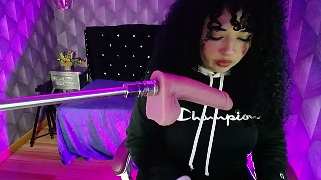 Sofiacowperx online show from 03.03.25