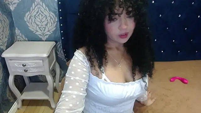 Sofiacowperx online show from 10.24.25