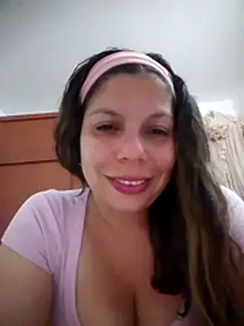 Snapshot of Carliina_Soussa chatting on 12.01.25 Carliina Soussa online show from 12.01.25