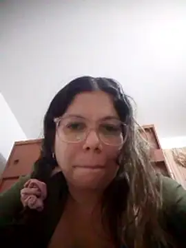 Snapshot of Carliina_Soussa chatting on 01.09.26 Carliina Soussa online show from 01.09.26