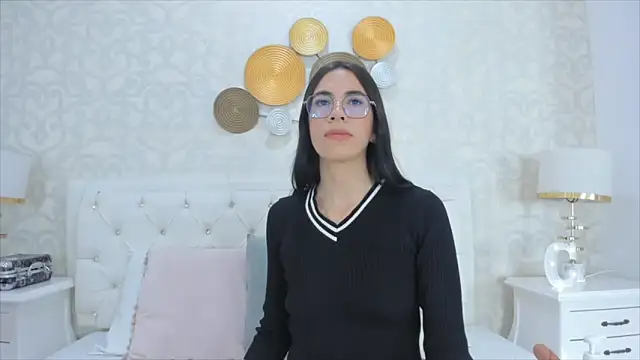 Clarisse28 online show from 12.20.24