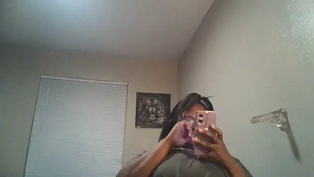 Snapshot of Needmehard chatting on 12.22.24 Needmehard online show from 12.22.24