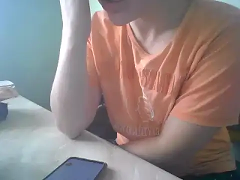 Snapshot of MikaKors chatting on 12.22.24 MikaKors online show from 12.22.24