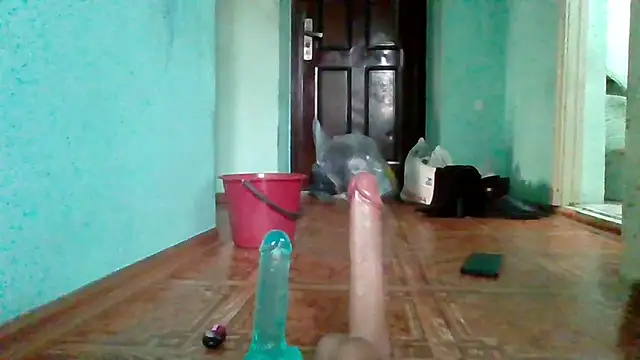 Snapshot of MikaKors chatting on 01.12.25 MikaKors online show from 01.12.25