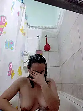 Snapshot of MikaKors chatting on 03.15.25 MikaKors online show from 03.15.25