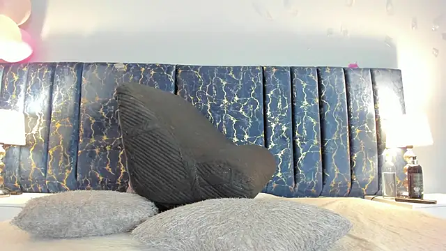 Sophia Lemos online show from 10.07.25