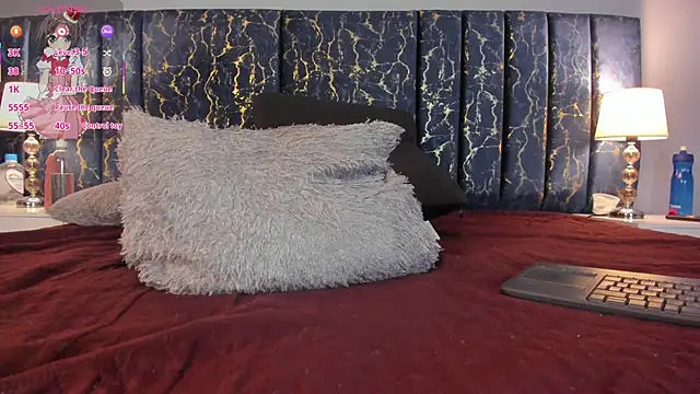 Sophia Lemos online show from 10.31.25