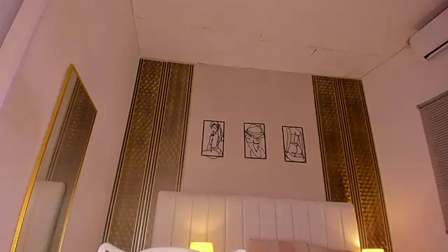 zoe sky  online show from 03.27.26