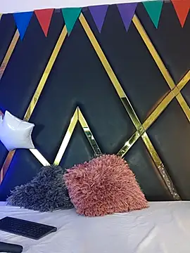 Adel Nesbiit online show from 09.27.25