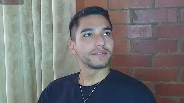 Leandro valenzuela online show from 02.10.25