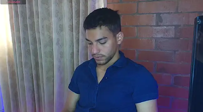 Leandro valenzuela online show from 02.12.25