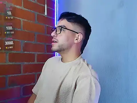 Leandro valenzuela online show from 09.18.25