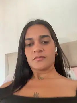 Snapshot of Biancasantillana chatting on 10.24.25 Biancasantillana online show from 10.24.25