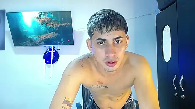 Snapshot of boy_latino_sex chatting on 10.20.25 boy latino sex online show from 10.20.25