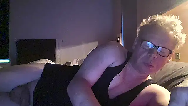 kinkyslet8 online show from 10.13.25