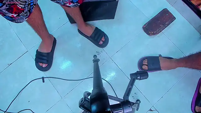 WILD BITCH2024 online show from 11.22.25