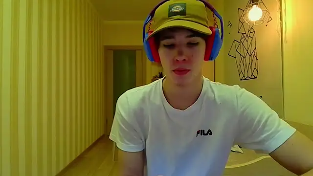 Snapshot of gayGamogey chatting on 12.06.24 gayGamogey online show from 12.06.24