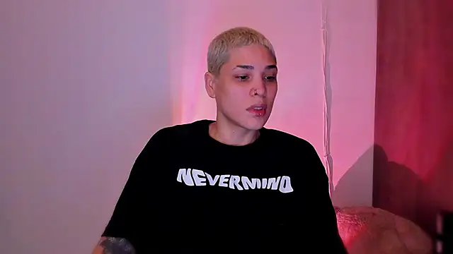 Charlee pink online show from 02.01.26