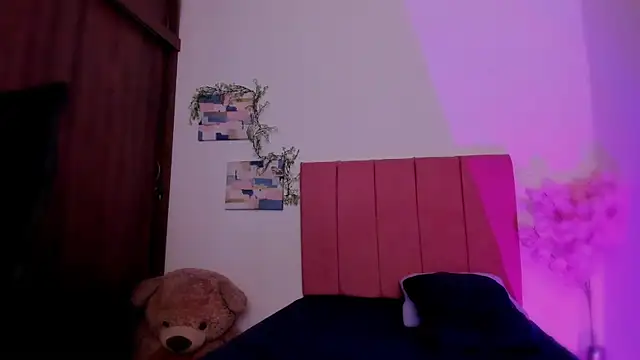 Charlee pink online show from 02.14.26