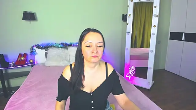 AngellLika online show from 12.12.24